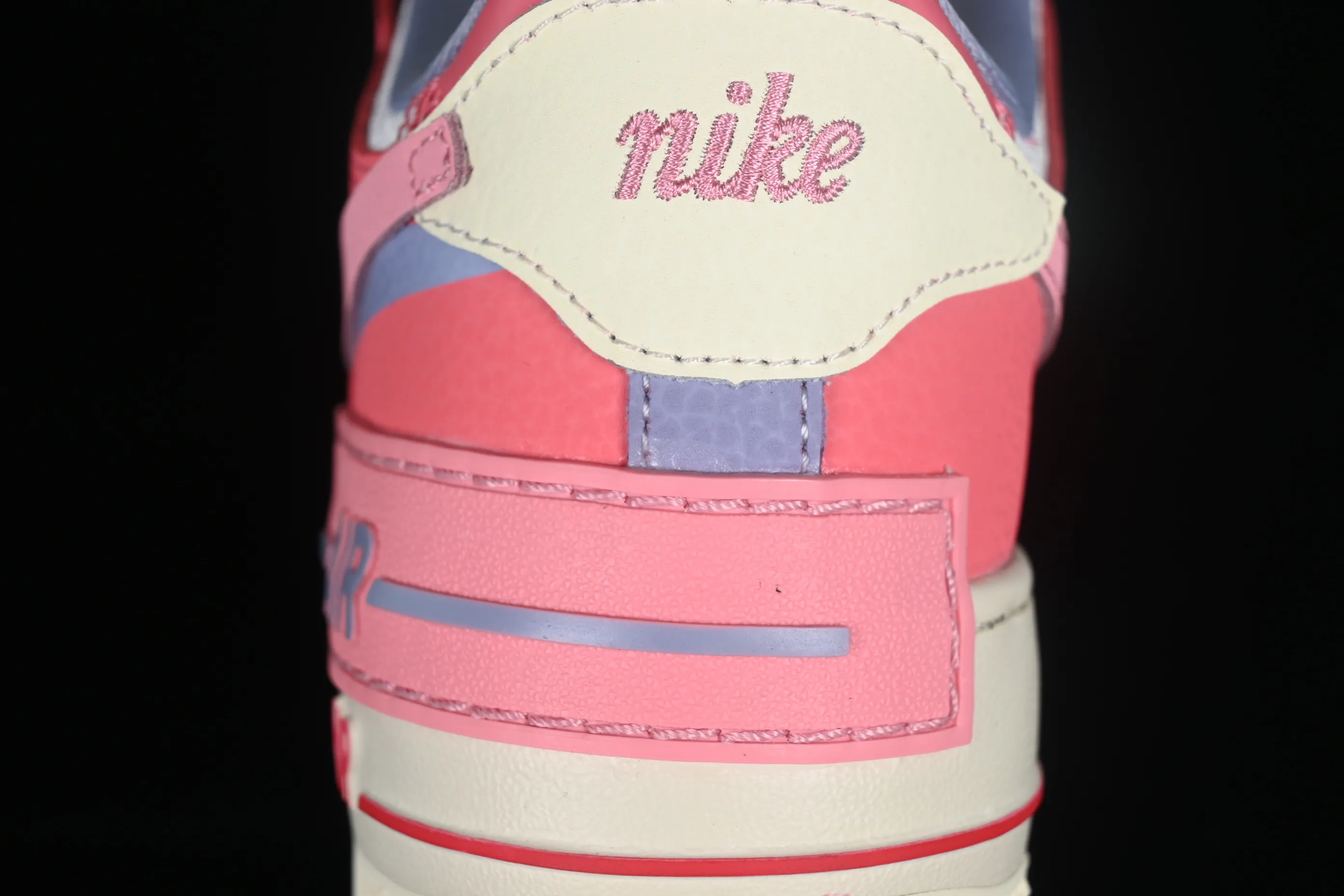 All Categories Nk Air Force 1 Air Force Series Nk Air Force 1 Shadow Air Force Lightweight Increase Nk Air Force 1 Shadow Air Force One Lightweight Increase Low-top Versatile Sneakers DV7449-101